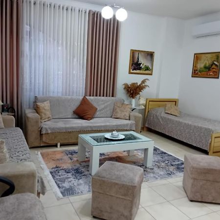 Enel Apartment City Center Sarandë Buitenkant foto