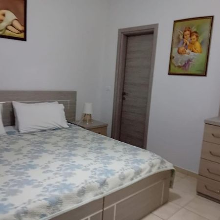 Enel Apartment City Center Sarandë Buitenkant foto